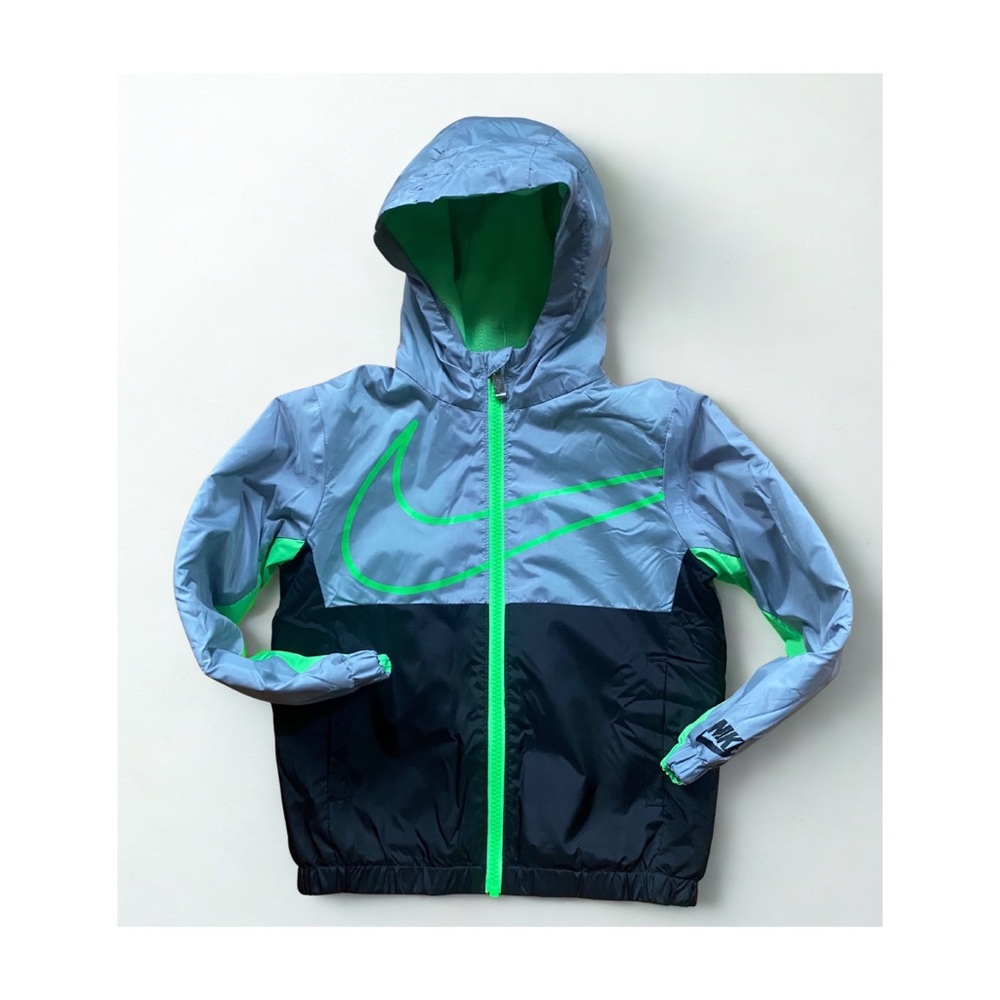 Nike Fleece Insulated Boys Hooded jacket size 3-4 years old
